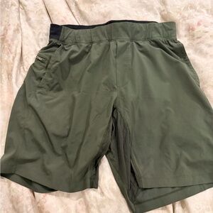 Men's Green Athletic Shorts Lululemon XL